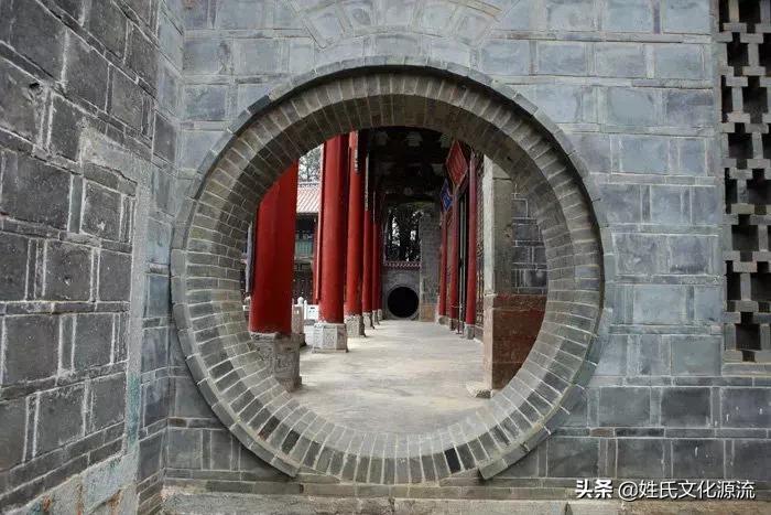 小区底楼房屋变身智能祠堂，科技重塑信仰空间，开启未来祭祀新纪元
