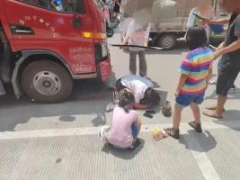 遭货车碾压男孩奇迹康复重返幼儿园
