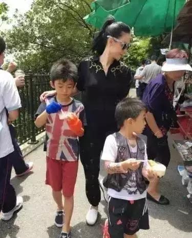 街道办回应母子溺亡事件，爱与陪伴的缺失与反思